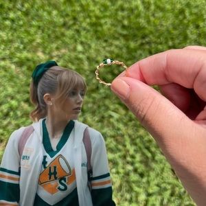 Chrissy inspired ring